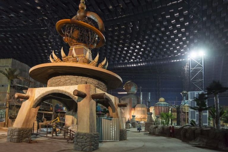В Дубае открылся самый большой крытый парк развлечений IMG Worlds of Adventure