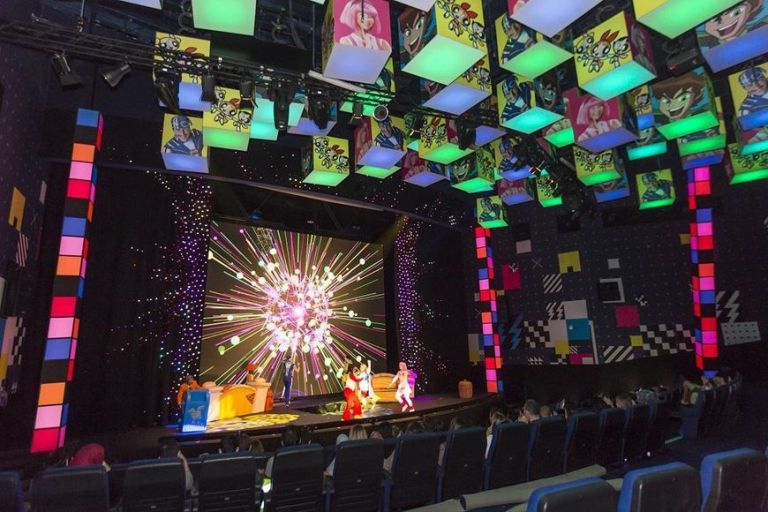В Дубае открылся самый большой крытый парк развлечений IMG Worlds of Adventure