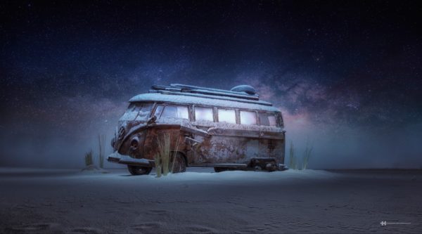 Феликс Эрнандес Родригес создает удивительные снимки при помощи игрушек и муки